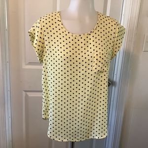 Lily White top size Small color yellow and black.